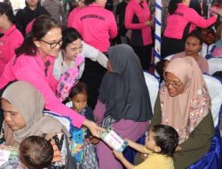 Ketua Umum Bhayangkari Tinjau Bakti Kesehatan di Ende, Warga Antusias