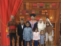 Kisah Inspiratif !…Anak seorang Pedagang Asongan Kaki Lima Sukses, Meraih Gelar Sarjana Tehnik Elektro