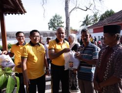 Polda Banten Bagikan 150 Paket Sembako dan Daging Sapi