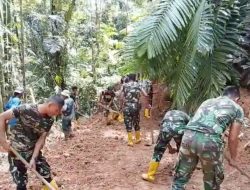 Pemulihan Pascabencana Terus Berjalan, TNI Dikerahkan Buka Akses Jalan di Kabupaten Agam