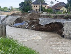 Keren” Baru Selesai Dikerjakan, Proyek Milyaran di Kenari-Kasemen Ambruk
