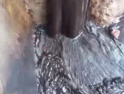 Limbah Industri Hitam Pekat Diduga Cemari Drainase dan Kali Bedeng di Ciruas, Warga Desak Sanksi Tegas