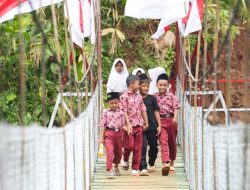 Puluhan Tahun Tak Ada Penghubung, Jembatan Gantung Kini Jadi Jalur Utama Pangandaran-Tasikmalaya