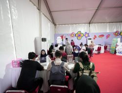 Antusiasme Pengunjung Imlek Festival 2577 Manfaatkan Layanan Cek Kesehatan Gratis