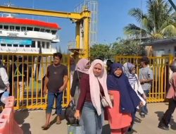 Aceh Mulai Bangkit, Pelabuhan Ulee Lheue Dipadati Wisatawan Sambut Kemeriahan Idul Fitri