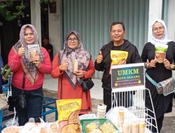 UMKM Bangkit Siap Hadir: Kelurahan Sumur Pecung Bersama UMKM Bangkit Gelar Senam Sehat di RW 14