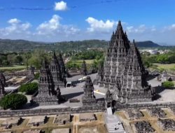 Prabowo dan Modi Nikmati Kemegahan Candi Prambanan dari Udara, Warisan Dunia Jadi Saksi Persahabatan Dua Negara