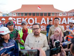 Kunjungi Sekolah Rakyat Terintegrasi Surabaya, Qodari: Fasilitasnya Setara Sekolah Swasta Terbaik