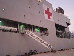 Kapal Rumah Sakit TNI AL Tiba di Manggarai, Berikan Layanan Kesehatan Gratis bagi Warga Terdampak Gempa NTT