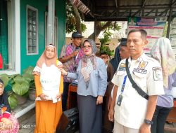 PEMDES KADUDAMPIT SALURKAN BERAS PANGAN TAHAP 11 untuk 932 KPM