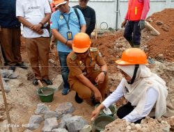 Bupati Pandeglang Letakkan Batu Pertama USB TK Pasirmae Cipeucang, Wujud Pemerataan PAUD`